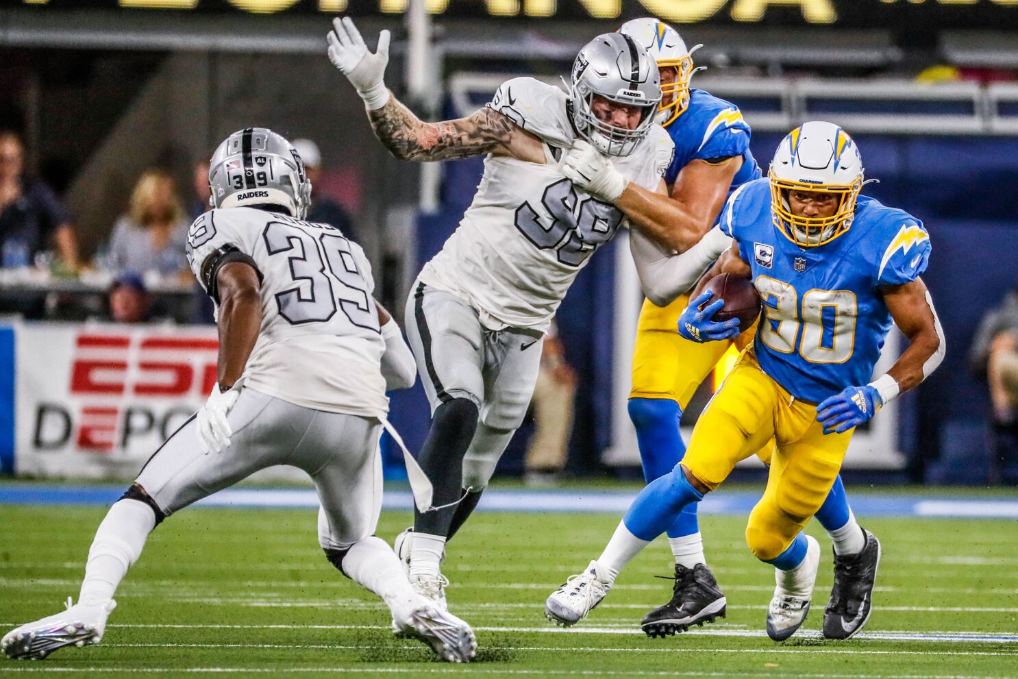 Nate Hobbs back at Raiders camp after charity softball game injury