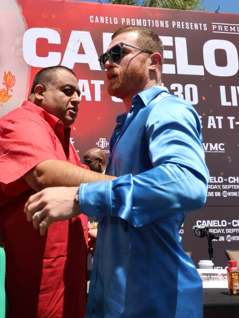 Mexican superstar and pound-for-pound great Canelo Álvarez will defend his undisputed super middleweight world titles in a blockbuster showdown against hard-hitting undisputed junior middleweight world champion Jermell Charlo headlining a SHOWTIME PPV (8 p.m. ET/5 p.m. PT) Saturday, September 30 in a Premier Boxing Champions event from T-Mobile Arena in Las Vegas.
