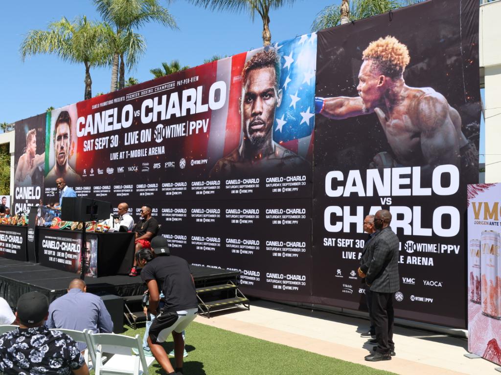 Mexican superstar and pound-for-pound great Canelo Álvarez will defend his undisputed super middleweight world titles in a blockbuster showdown against hard-hitting undisputed junior middleweight world champion Jermell Charlo headlining a SHOWTIME PPV (8 p.m. ET/5 p.m. PT) Saturday, September 30 in a Premier Boxing Champions event from T-Mobile Arena in Las Vegas.
