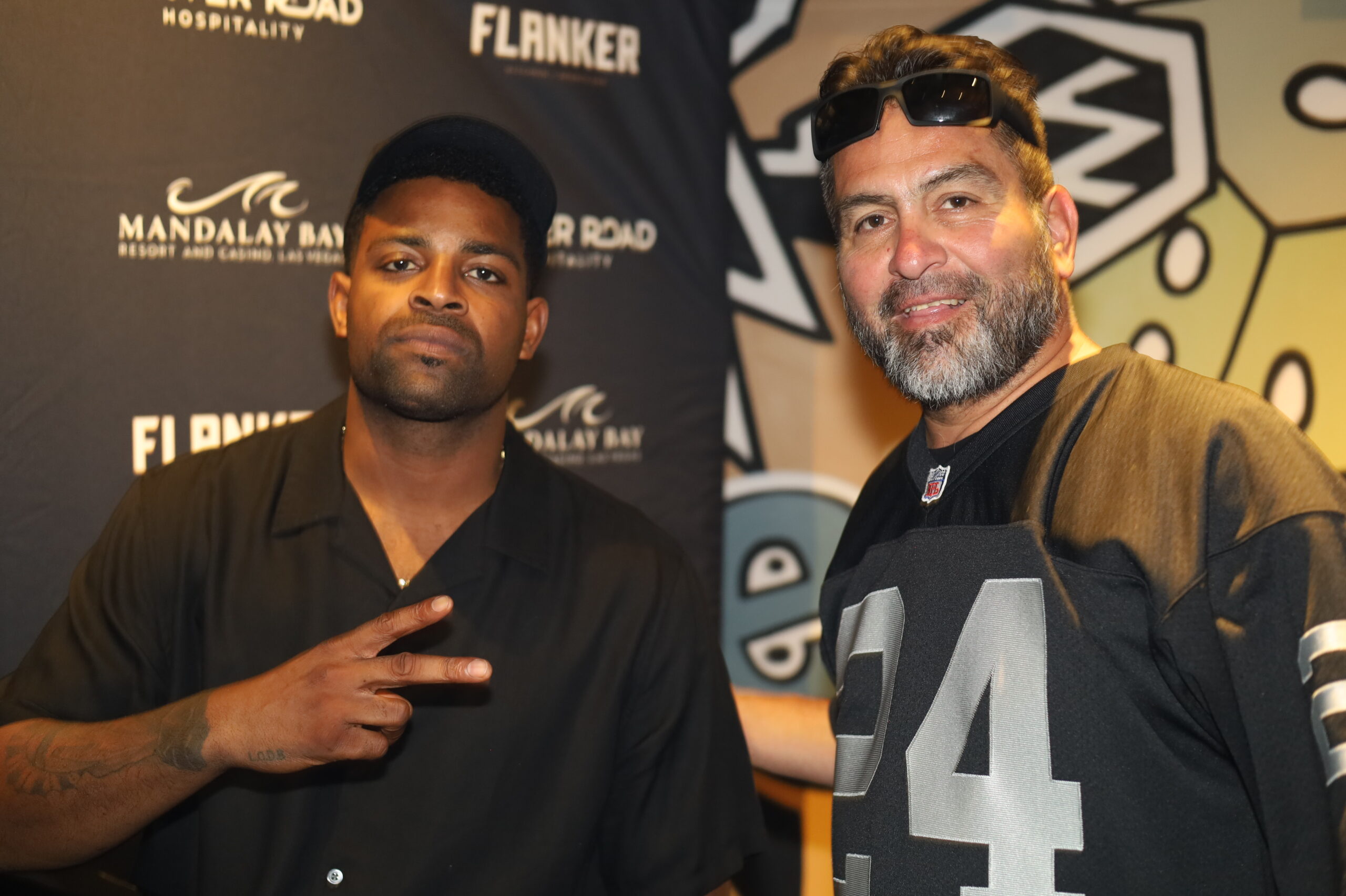 Michael Crabtree, quiet Raiders receiver, has gift of grab – Santa