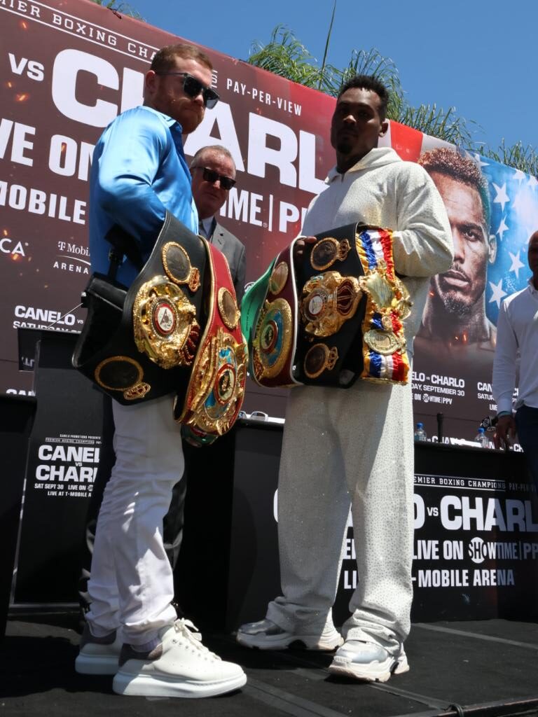 Mexican superstar and pound-for-pound great Canelo Álvarez will defend his undisputed super middleweight world titles in a blockbuster showdown against hard-hitting undisputed junior middleweight world champion Jermell Charlo headlining a SHOWTIME PPV (8 p.m. ET/5 p.m. PT) Saturday, September 30 in a Premier Boxing Champions event from T-Mobile Arena in Las Vegas.
