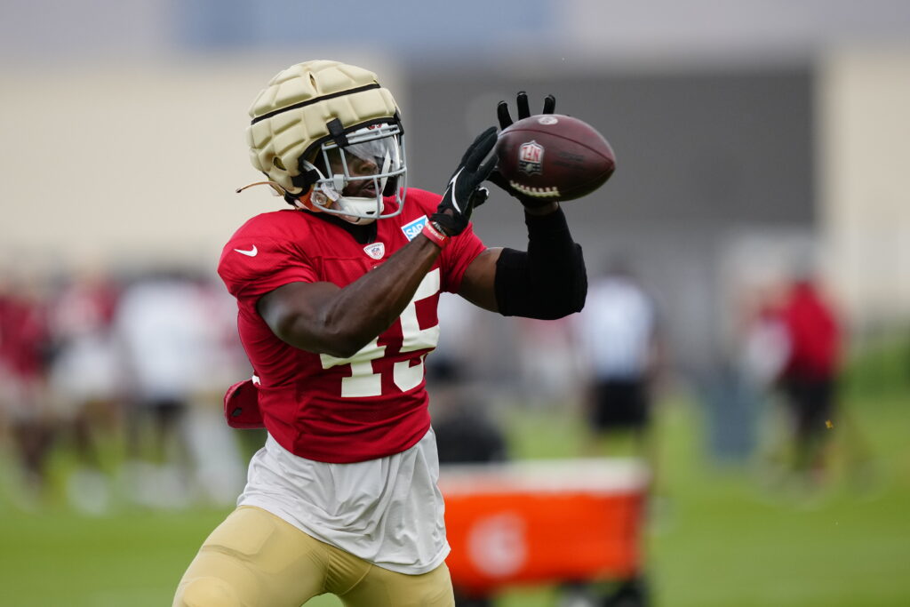 San Francisco 49ers' Clelin Ferrell takes part in an NFL football practice  in Santa Clara, Calif., Wednesday, May 31, 2023. (AP Photo/Jeff Chiu Stock  Photo - Alamy