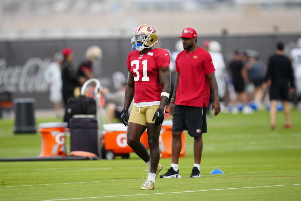 49ers-Raiders Joint Practice, Fred Warner, $9ers, Raiders joint practice, Raiders Training Camp 2023, 49ers joint practice, Vegas sports news, Las Vegas sports news, Google news, Vegas Sports Today, NFL, NFL News,