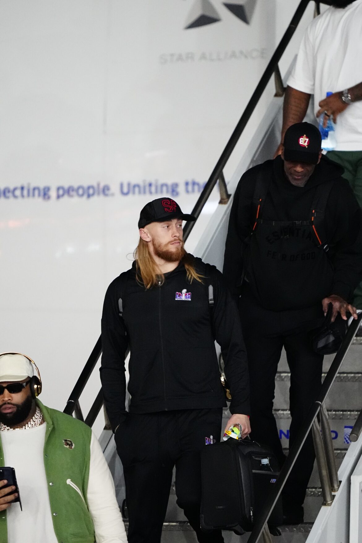 San Francisco 49ers arrive in Las Vegas for Super Bowl 58