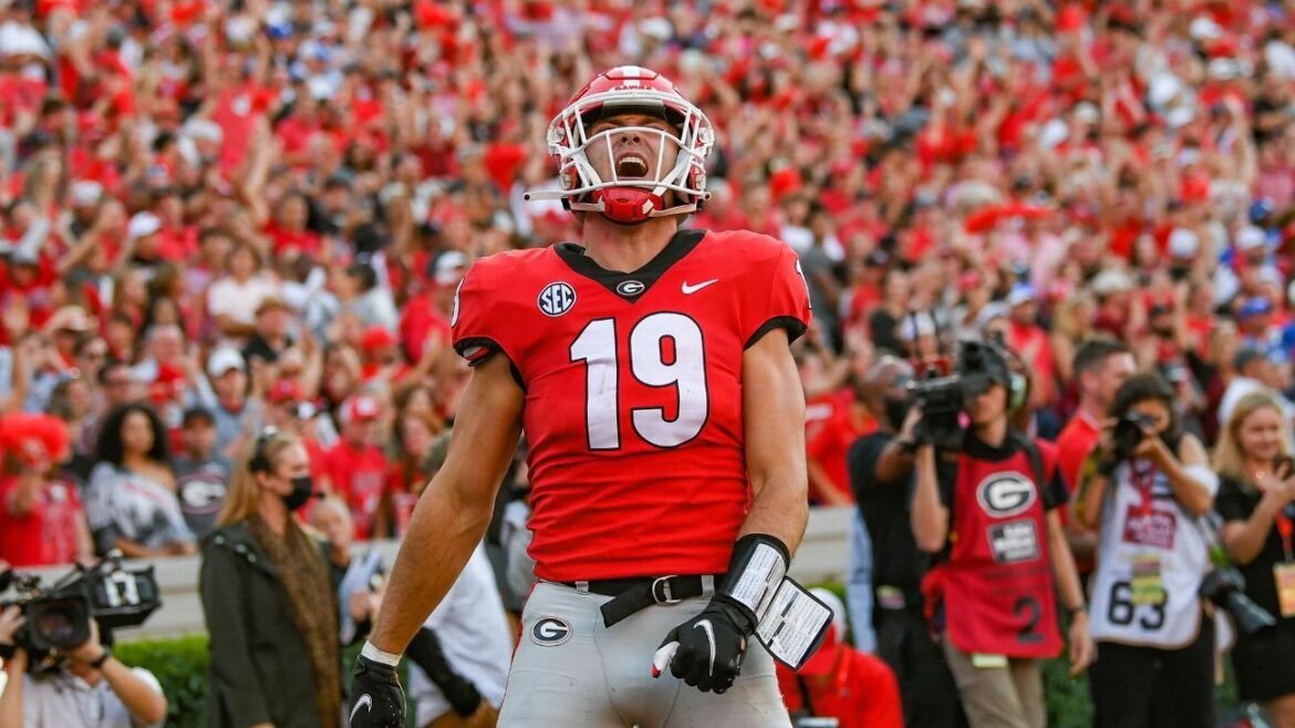 Raiders Shock Experts, Bowers By Taking TE In First Round