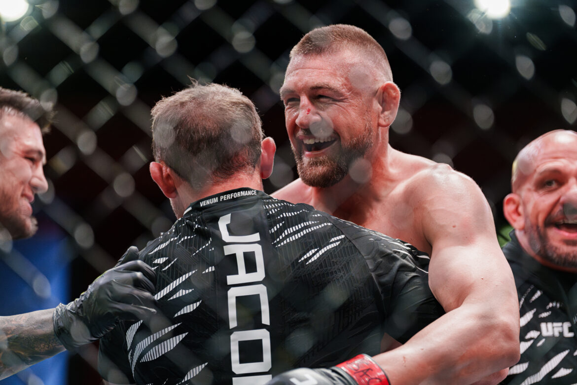 UFC Vegas 107: Top Photos & Highlights