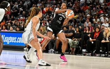 Photo Credit: Jackie Young (David Becker/NBAE)