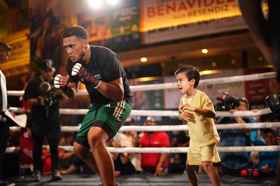 Photos from PBC Boxing Media Workout : Benavidez vs Zurdo