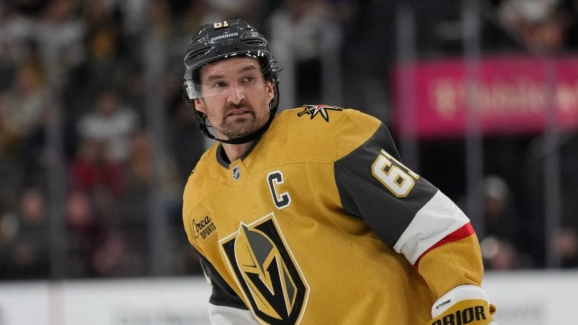 Mark Stone’s Hat Trick, Jack Eichel’s Three-Point Night Power Golden Knights Past Flames 6-2